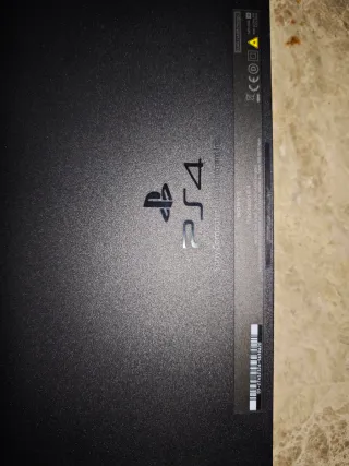 PS4 Edición Limitada MGS V The Phantom Pain 500GB