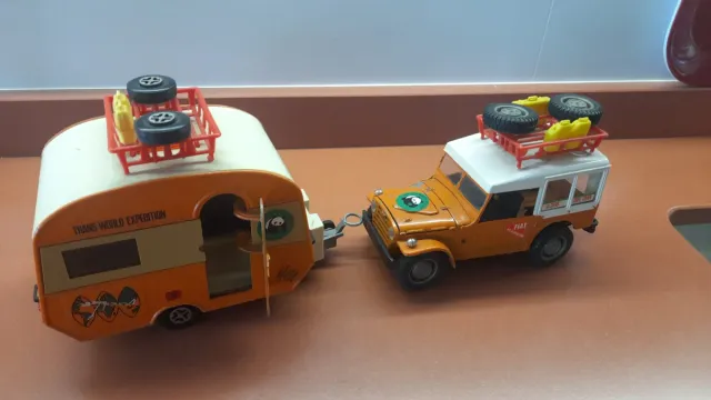 FIAT Campagnola con roulotte