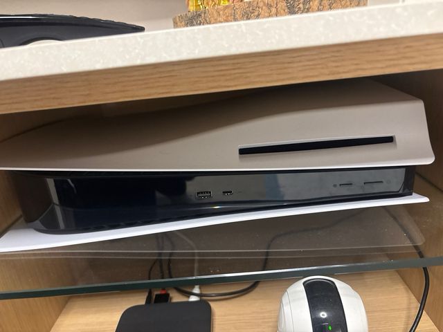 Playstation 5 con disco, Joypad e Carica Joypad