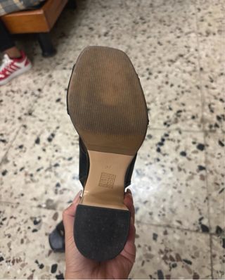 Sandali neri con tacco e plateau