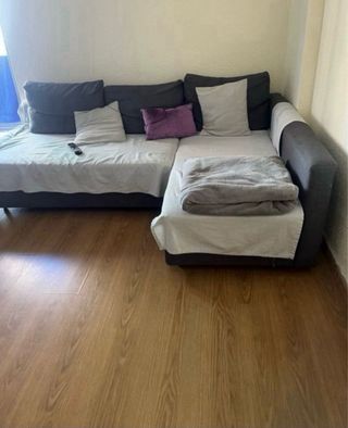 Sofá chaiselongue gris tela