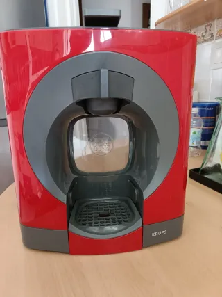 Cafetera Nescafé Dolce Gusto Roja