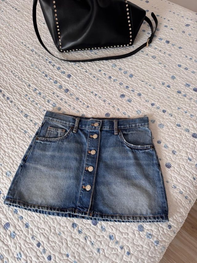 Falda vaquera corta