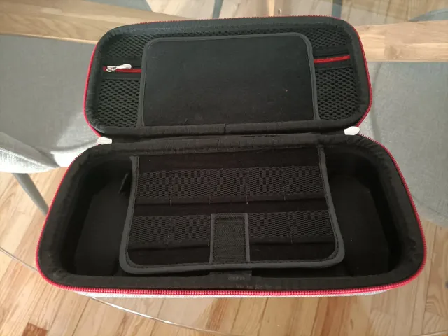 Estuche organizador con cremallera
Gris