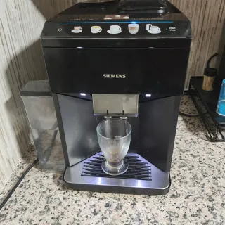 Cafetera Siemens Negra