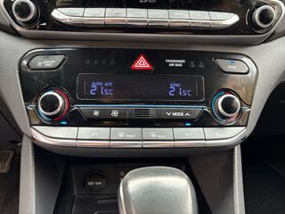 Hyundai IONIQ Tecno Hybrid