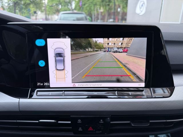 Volkswagen Golf 2023