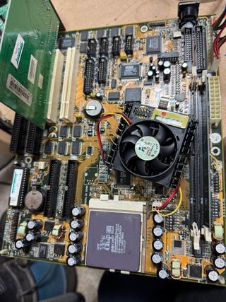 IDT WinChip C6-180GA CPU 180 MHz