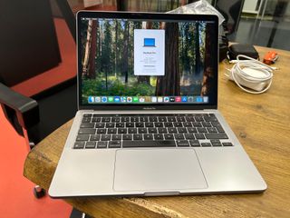 MacBook Pro M1 8GB RAM 500GB SSD Gris Plata