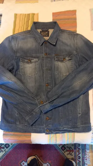 Cazadora vaquera DIESEL azul