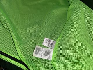 Chaqueta Adidas Negra y Verde Neón