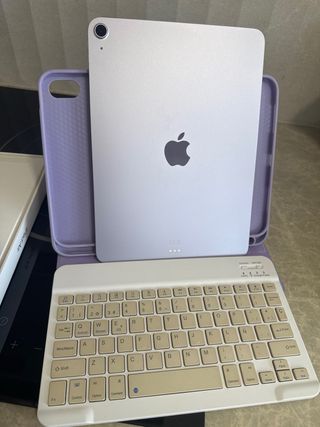 iPad Air 11 M3 con funda y teclado