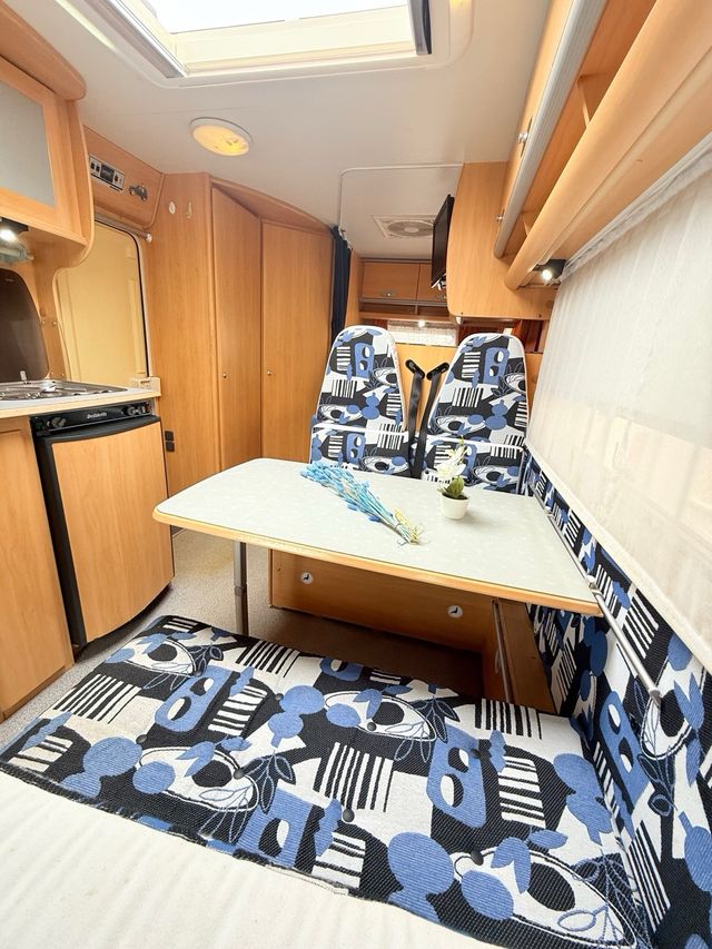 Autocaravana Dethleffs 5.95m/aire/neumatica/placa