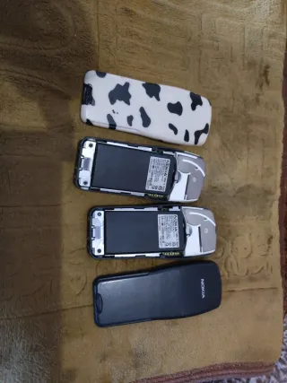 2x Nokia 3210