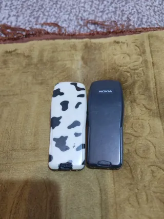 2x Nokia 3210
