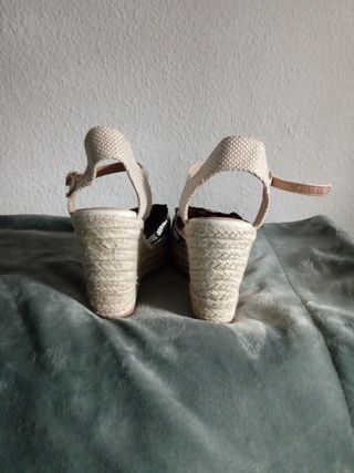 Zapatos de tacon talla 39