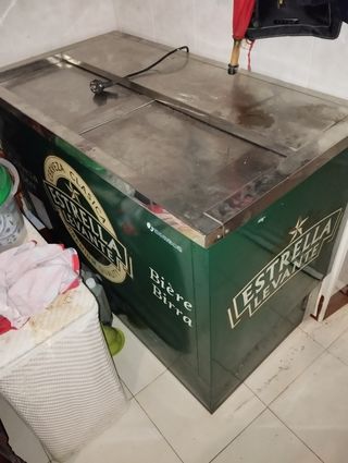 Nevera tipo botellero 