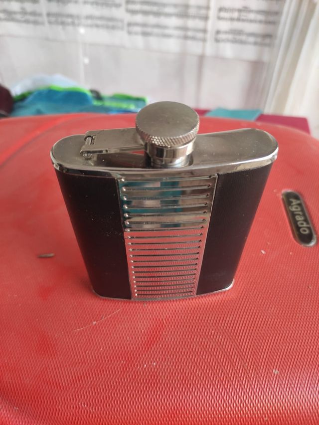 Lote 3 petacas, 1 sin estrenar