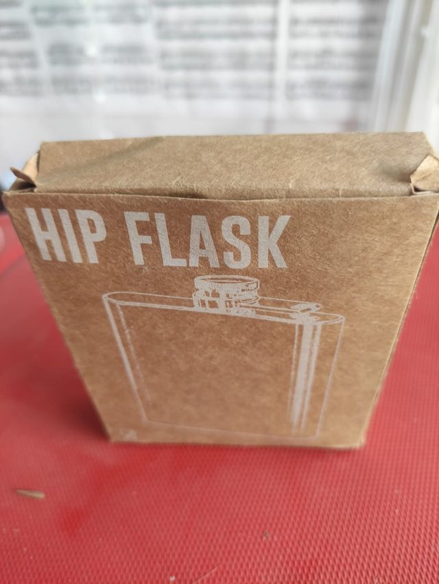 Lote 3 petacas, 1 sin estrenar