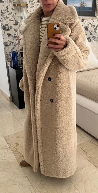 Abrigo oversize beige