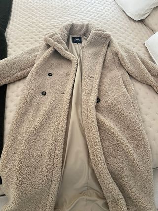 Abrigo oversize beige