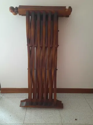 Sedia in legno design curvo