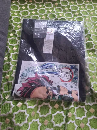 Camiseta Demon Slayer Negra manga larga