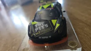 Ferrari black arrow negro