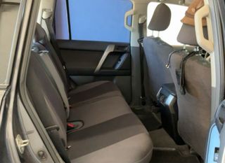 Toyota Land Cruiser 150 2011