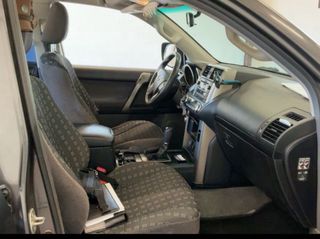 Toyota Land Cruiser 150 2011