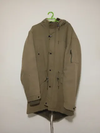 Parka estilo militar beige