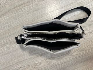 Bandolera Parfois gris
