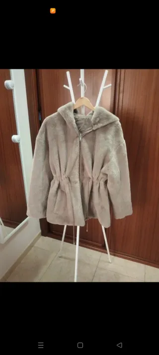 Abrigo Guess Beige Talla L