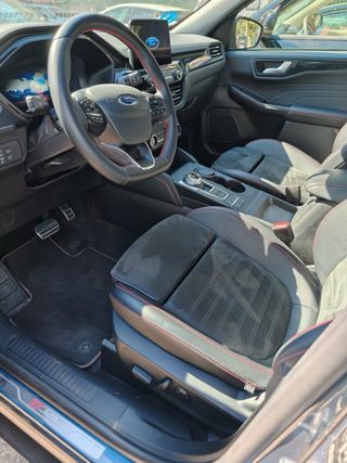 Ford Kuga 2023 (SOLO PARTICULARES)
