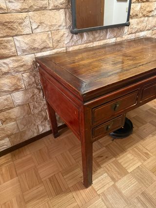 Escritorio antiguo restaurado de madera 