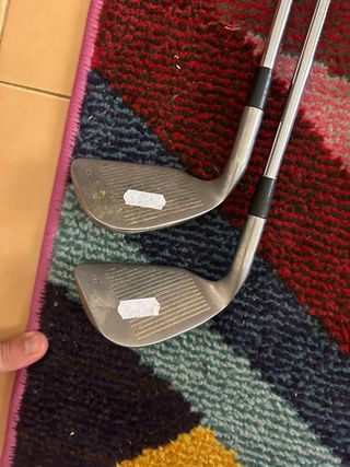 Conjunto de Golf com Saco Vermelho howson