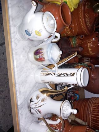 5Cafeteras de porcelana fina antiguas