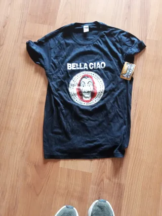 Camiseta Bella Ciao Negra. Unisex