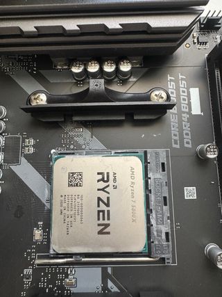 AMD Ryzen 7 5800X + MSI B550 MAG Tomahawk + 32GB 
