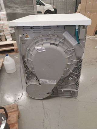 Secadora AEG