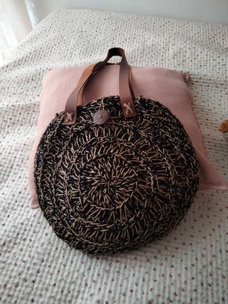 Bolso redondo rafia sin usar
