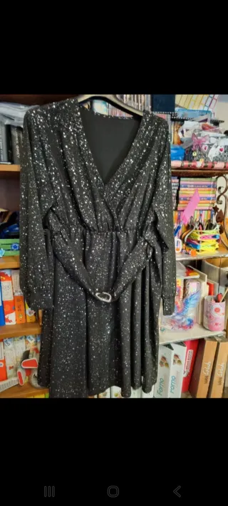 Abito nero con pois argento