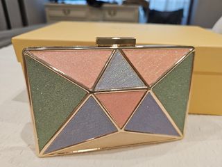 Sandalias y bolso fiesta