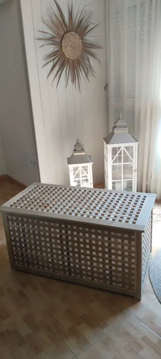 Baúl de madera estilo rústico