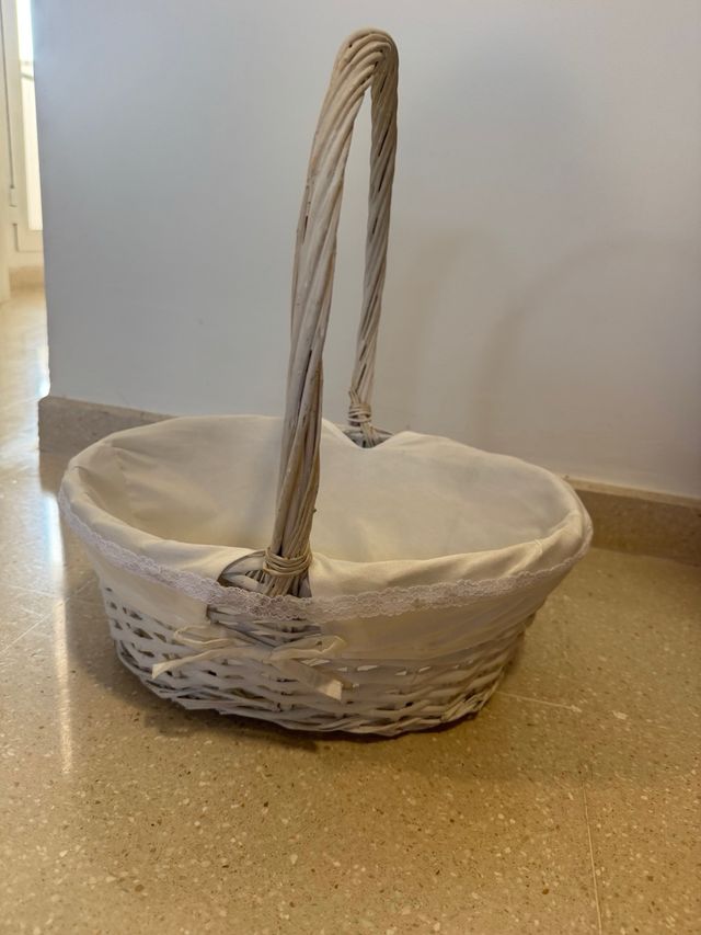 Cesta mimbre asa y forro tela