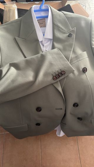 Traje verde de doble botonadura