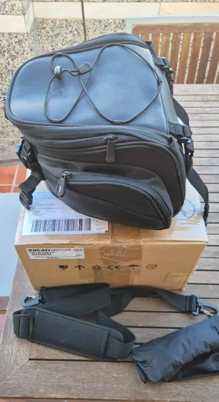Bolsa trasera Ducati