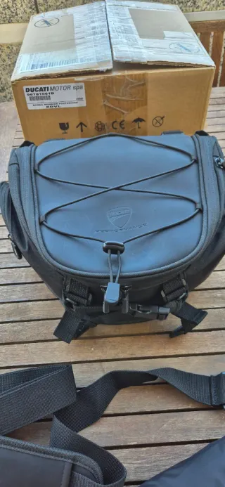 Bolsa trasera Ducati