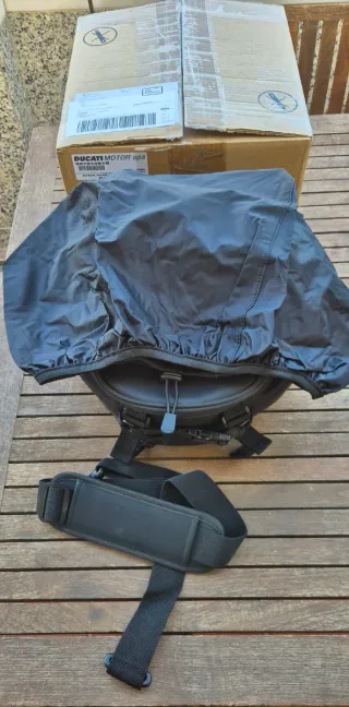 Bolsa trasera Ducati