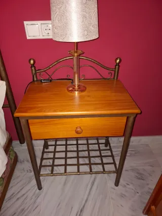 Cama completa con canapé, cabecero y mesillas